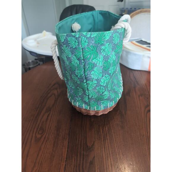 Disney Old Key West‎ Resort Tote Bag, Wicker Bottom, NWT, Vacation Beach Tote - Picture 3 of 8